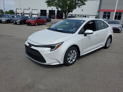 Certified 2026 Toyota Corolla LE FWD image 2