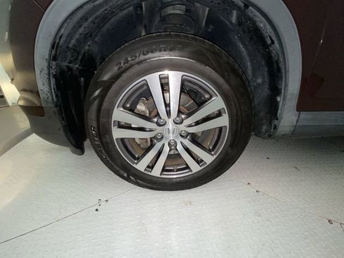 Used 2017 Honda Pilot EX-L image 10