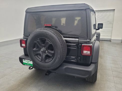 Used 2018 Jeep Wrangler Sport image 7