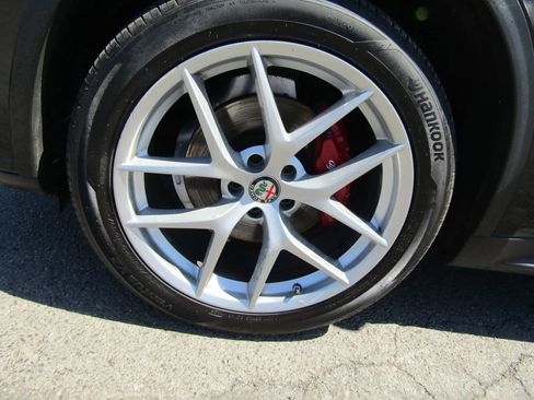 Used 2018 Alfa Romeo Stelvio Ti Sport AWD/4WD image 35