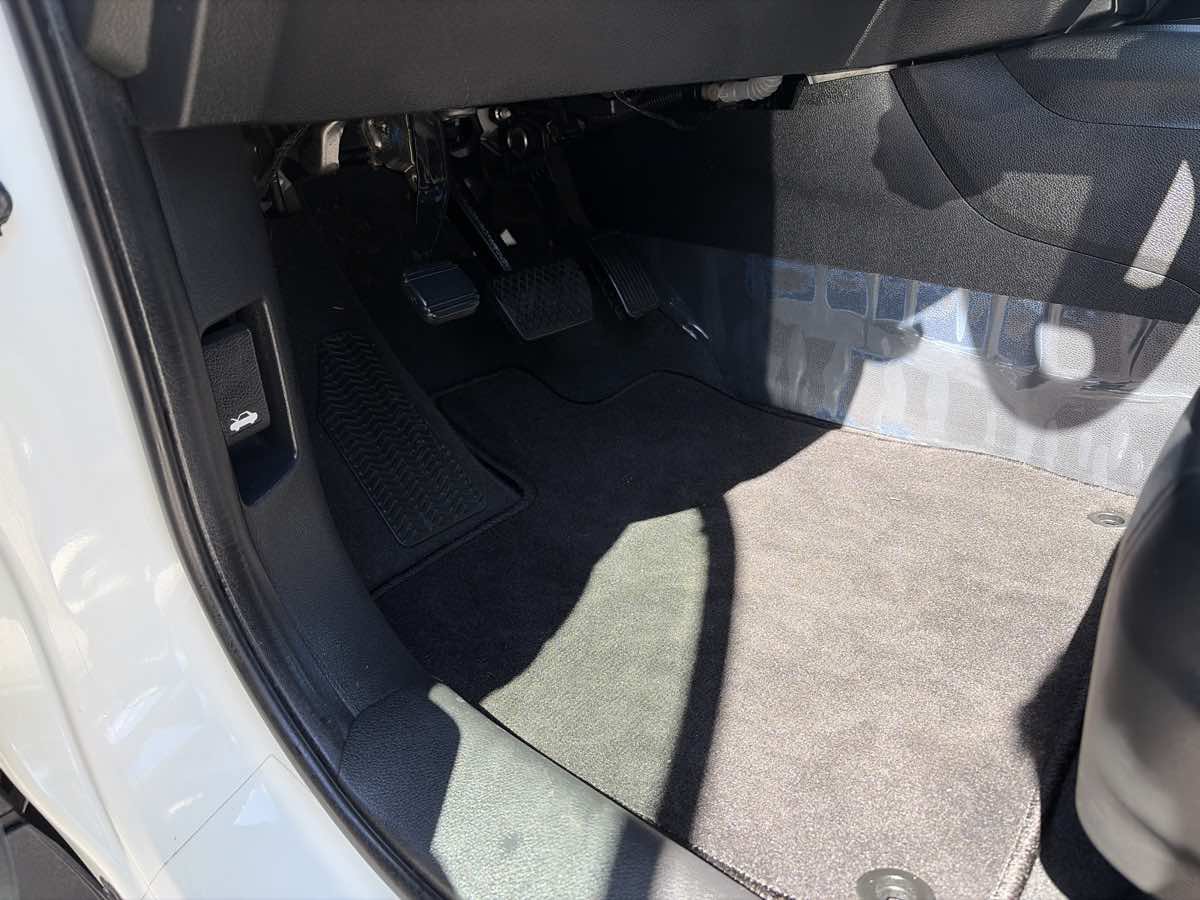 Used 2018 Honda Pilot Touring image 10