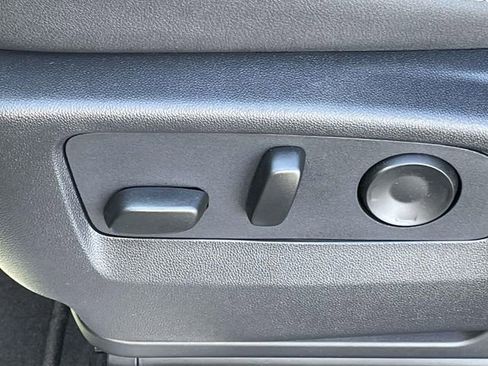 New 2026 Chevrolet Suburban Premier image 15