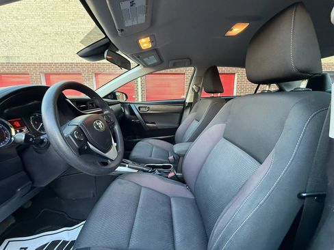 Used 2018 Toyota Corolla LE image 10