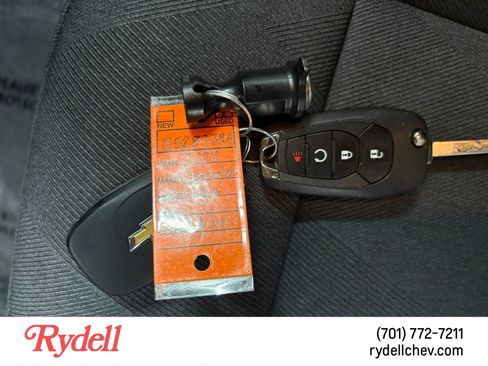 Used 2024 Chevrolet Trax RS w/ Driver Confidence Package FWD image 21