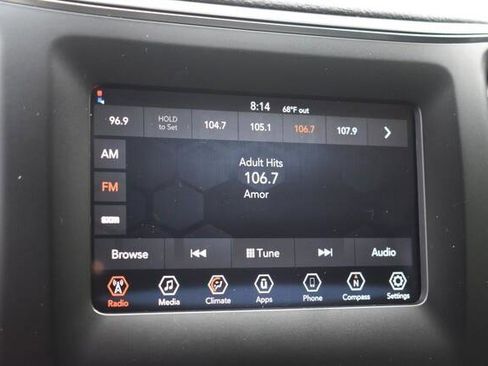 Used 2019 Jeep Cherokee Latitude Plus AWD/4WD image 32
