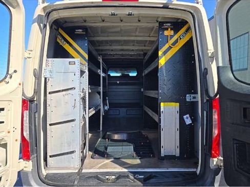 Used 2023 Mercedes-Benz Sprinter 2500 image 8