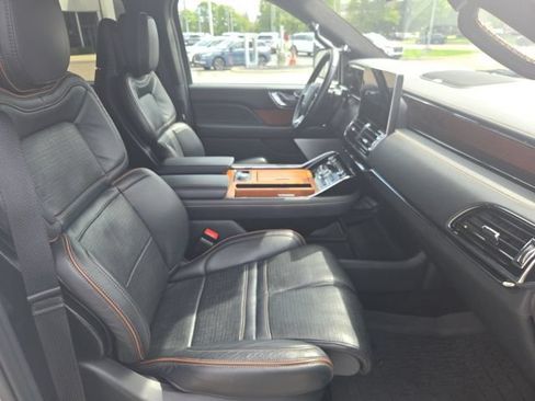 Certified 2024 Lincoln Navigator Black Label AWD/4WD image 27