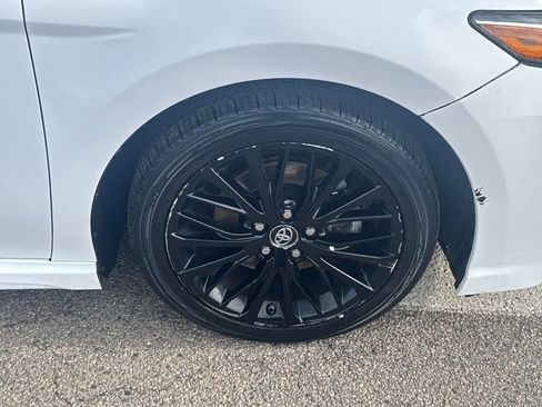 Used 2019 Toyota Camry SE image 39