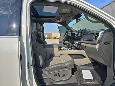 Used 2026 Ford F350 Platinum w/ Platinum Plus Package AWD/4WD image 36