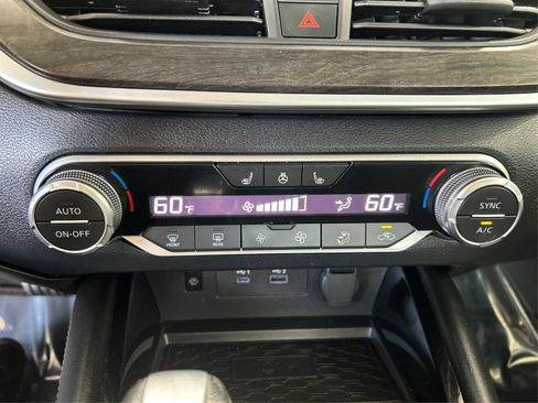 Used 2023 Nissan Altima 2.5 SL FWD image 28