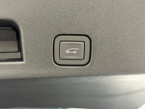 New 2026 Chevrolet Traverse High Country image 5