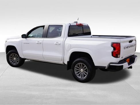 Used 2024 Chevrolet Colorado LT w/ LT Convenience Package II RWD image 8
