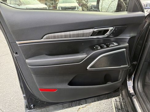 Used 2023 Kia Telluride SX Prestige image 10