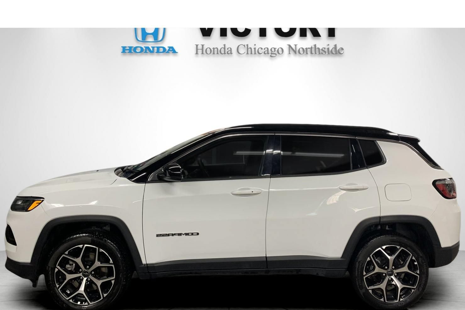 Used 2025 Jeep Compass Limited AWD/4WD image 6