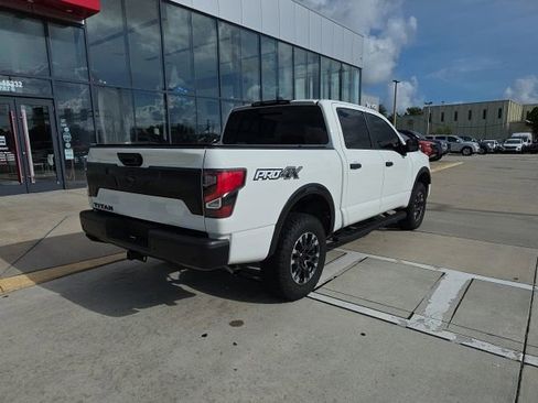 Used 2023 Nissan Titan PRO-4X w/ Pro-4x Convenience Package AWD/4WD image 4