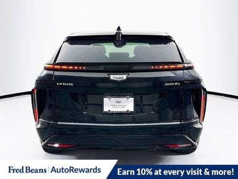 New 2025 Cadillac Lyriq Luxury image 5