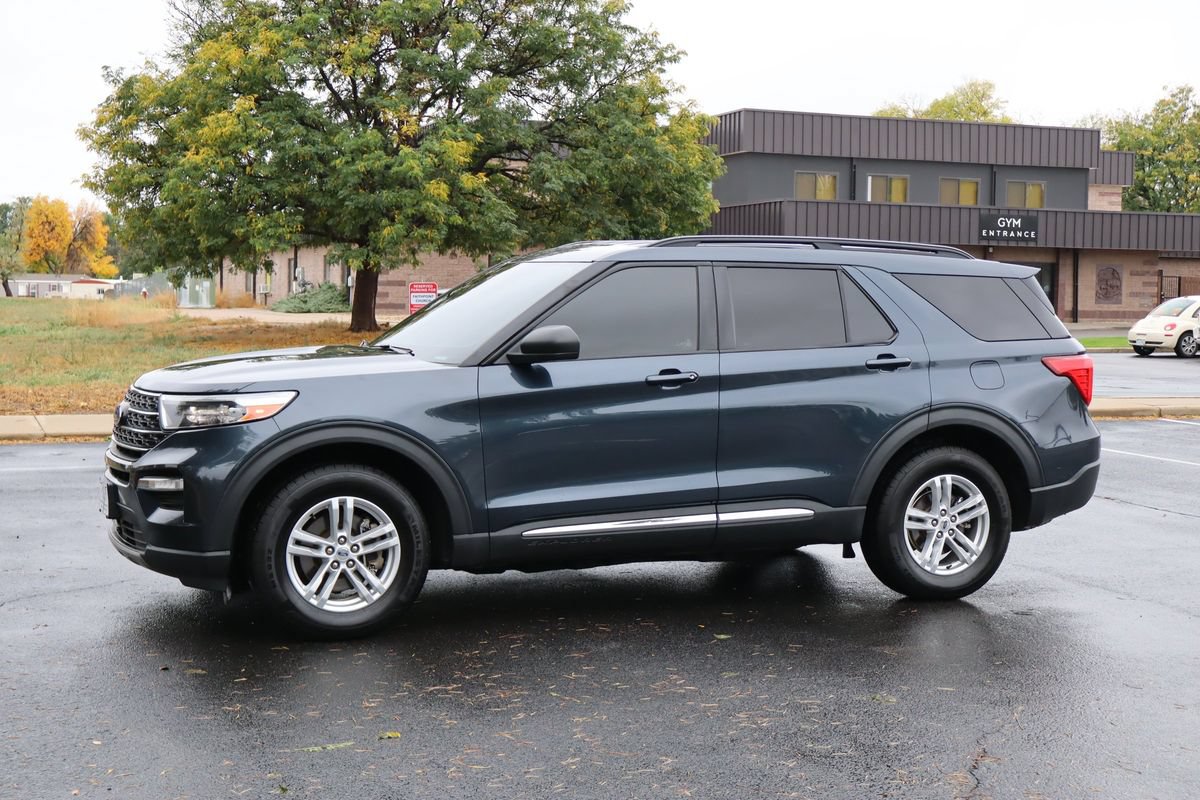 Used 2022 Ford Explorer XLT w/ Equipment Group 202A AWD/4WD image 10