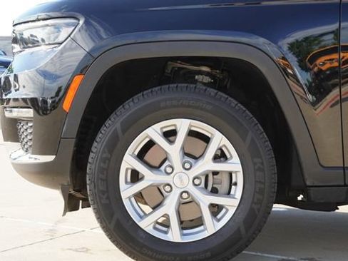 Used 2023 Jeep Grand Cherokee L Limited RWD image 5