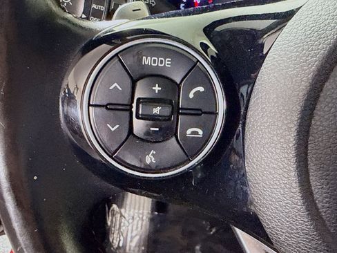 Used 2022 Kia Soul Turbo FWD image 14