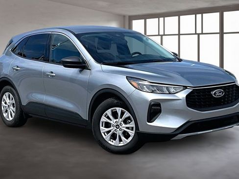 Used 2023 Ford Escape Active w/ Tech Pack #1 FWD image 13