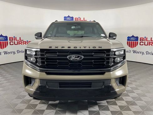 New 2026 Ford Expedition Max Platinum w/ Stealth Appearance Package AWD/4WD image 8