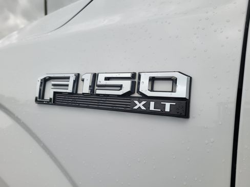 Used 2019 Ford F150 XLT w/ Equipment Group 302A Luxury AWD/4WD image 12