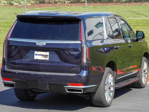 Used 2021 Cadillac Escalade Premium Luxury w/ LPO, Radiant Package image 8