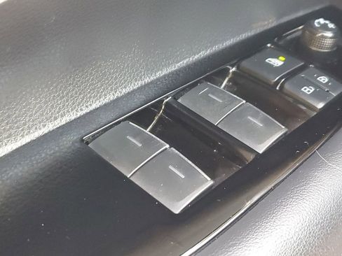 Certified 2022 Toyota Corolla SE image 31