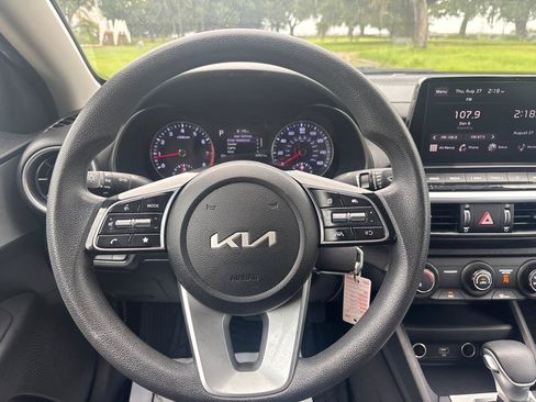 Used 2023 Kia Forte LXS FWD image 18