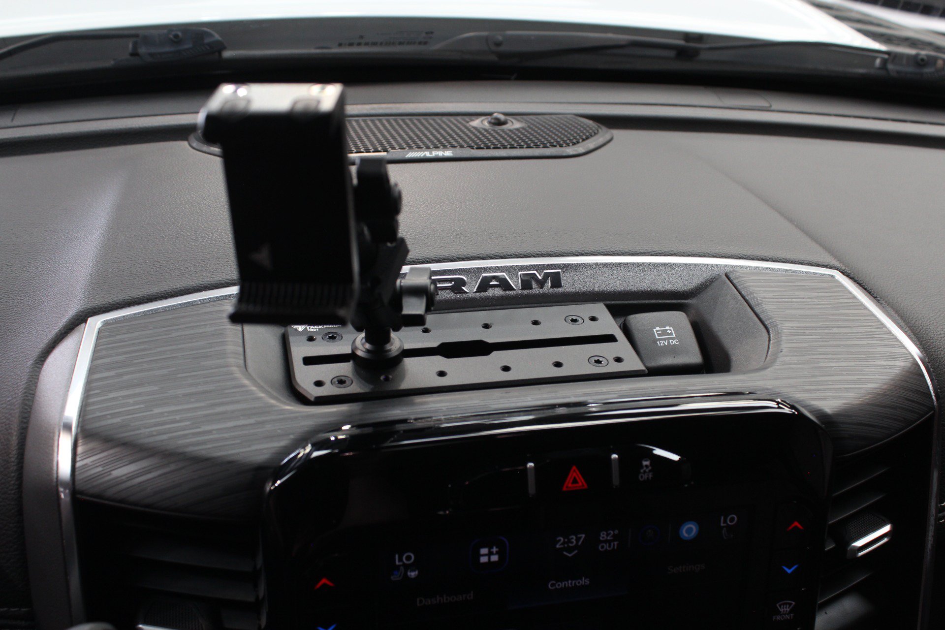 Used 2024 RAM 2500 Laramie w/ Night Edition AWD/4WD image 83