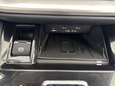 Used 2020 Subaru Outback Limited w/ Popular Package #2 AWD/4WD image 16