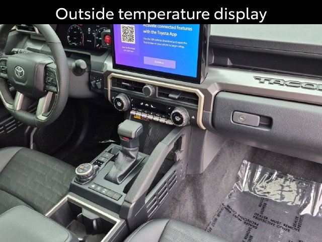 Certified 2025 Toyota Tacoma TRD Off-Road w/ TRD Off Road Premium Package AWD/4WD image 33