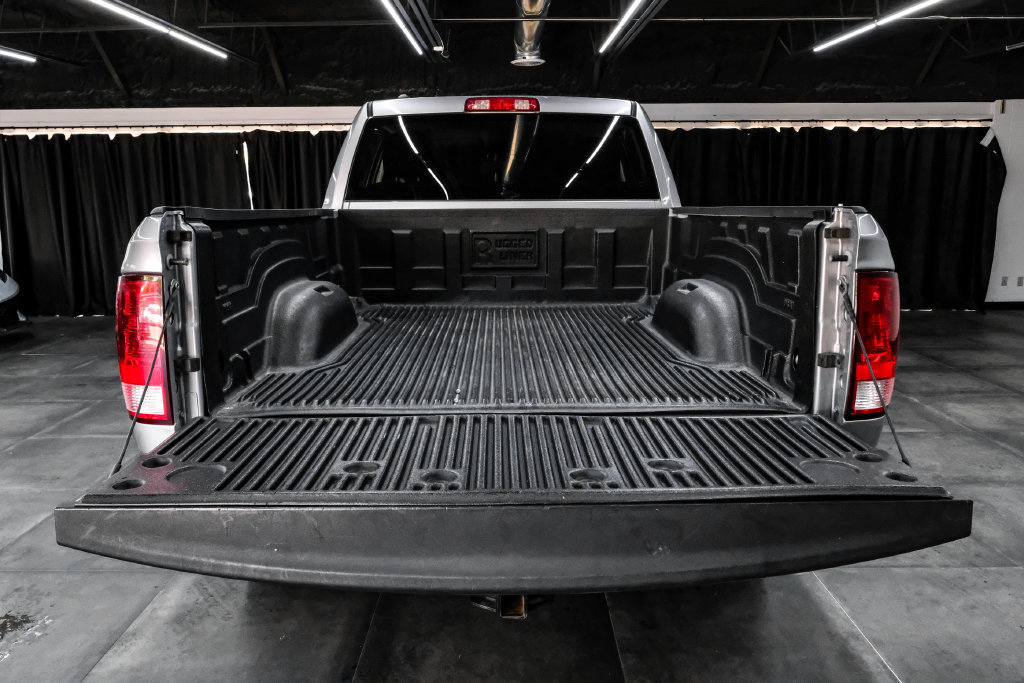 Used 2021 RAM 1500 Classic SLT AWD/4WD image 61