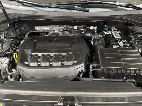 Used 2023 Volkswagen Tiguan SE image 24