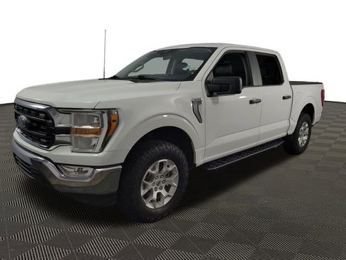 Used 2022 Ford F150 XLT image 3