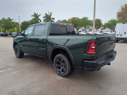 New 2026 RAM 1500 4x4 Crew Cab image 7