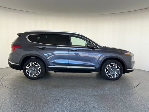 Used 2021 Hyundai Santa Fe Limited AWD/4WD image 2