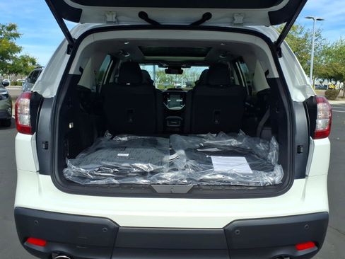 New 2026 Subaru Ascent Limited AWD/4WD image 13