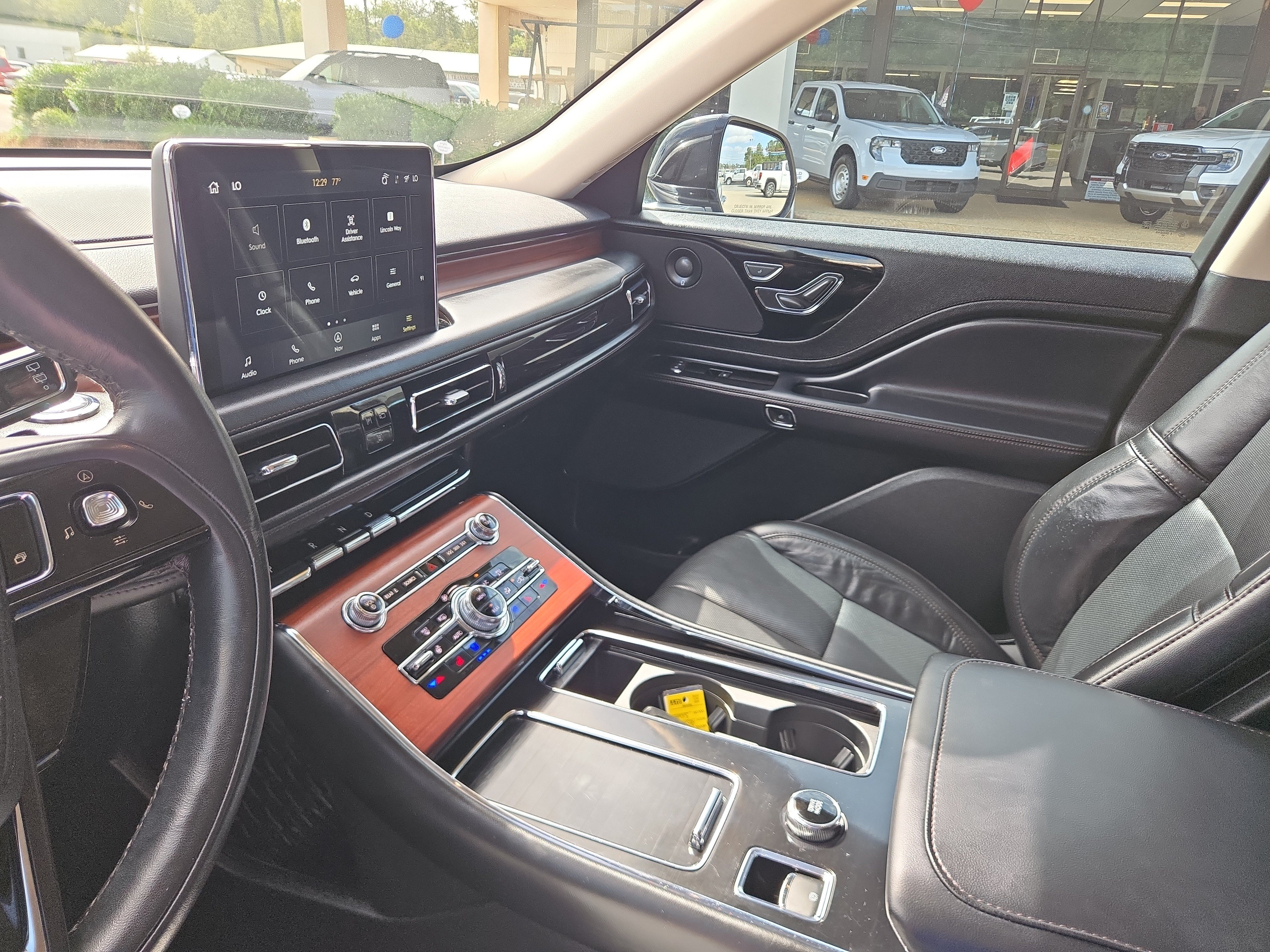 Used 2022 Lincoln Aviator Reserve w/ Equipment Group 201A RWD image 16