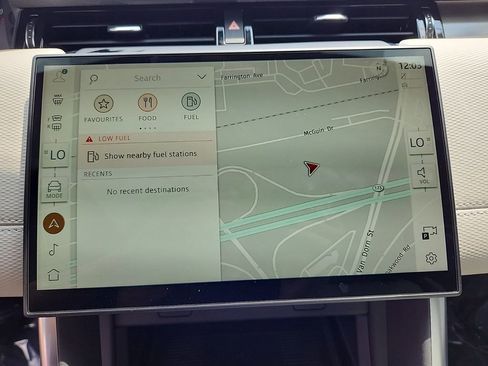 Certified 2024 Land Rover Discovery Sport Dynamic SE image 21