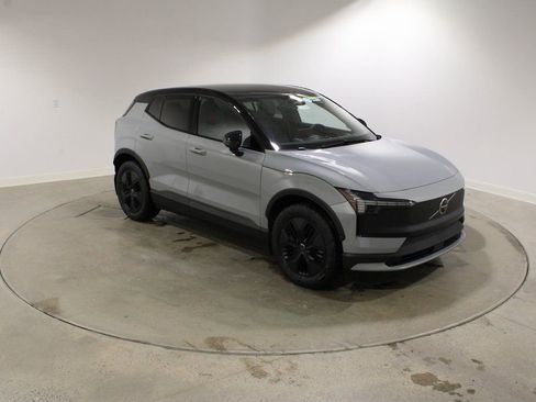 New 2026 Volvo EX30 Cross Country Ultra w/ Protection Package Premier AWD/4WD image 8