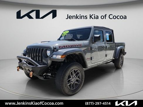 Used 2021 Jeep Gladiator Mojave AWD/4WD image 10