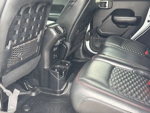 Used 2021 Jeep Wrangler Unlimited Rubicon AWD/4WD image 21