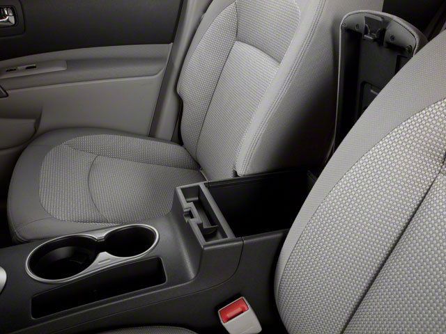 Used 2013 Nissan Rogue S AWD/4WD image 19