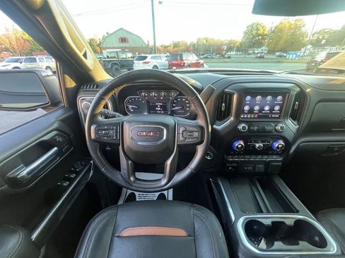 Used 2019 GMC Sierra 1500 AT4 w/ AT4 Premium Package image 4