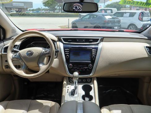 Used 2016 Nissan Murano Platinum w/ Platinum Technology Package FWD image 14