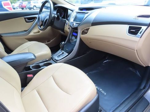 Used 2013 Hyundai Elantra Limited w/ Technology Pkg FWD image 30