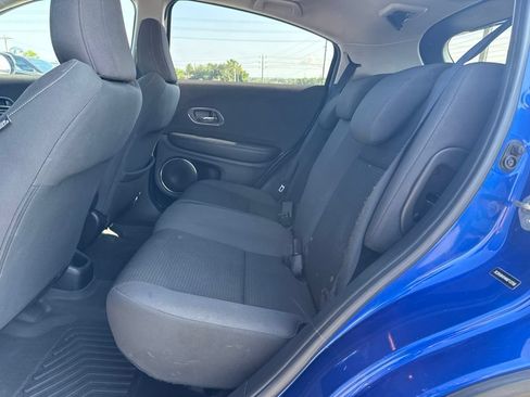 Used 2019 Honda HR-V EX image 9