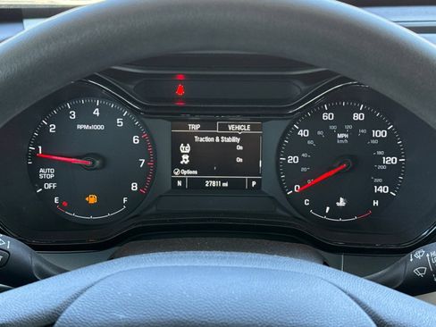 Used 2025 Chevrolet Trax LS FWD image 33
