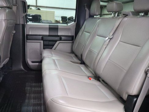 Used 2018 Ford F250 XL w/ Power Equipment Group AWD/4WD image 40